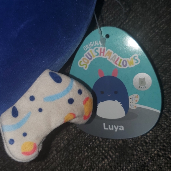 Squishmallow - Luya 8 inch Hot Topic Exclusive BNWTS - Rare - Picture 2 of 4